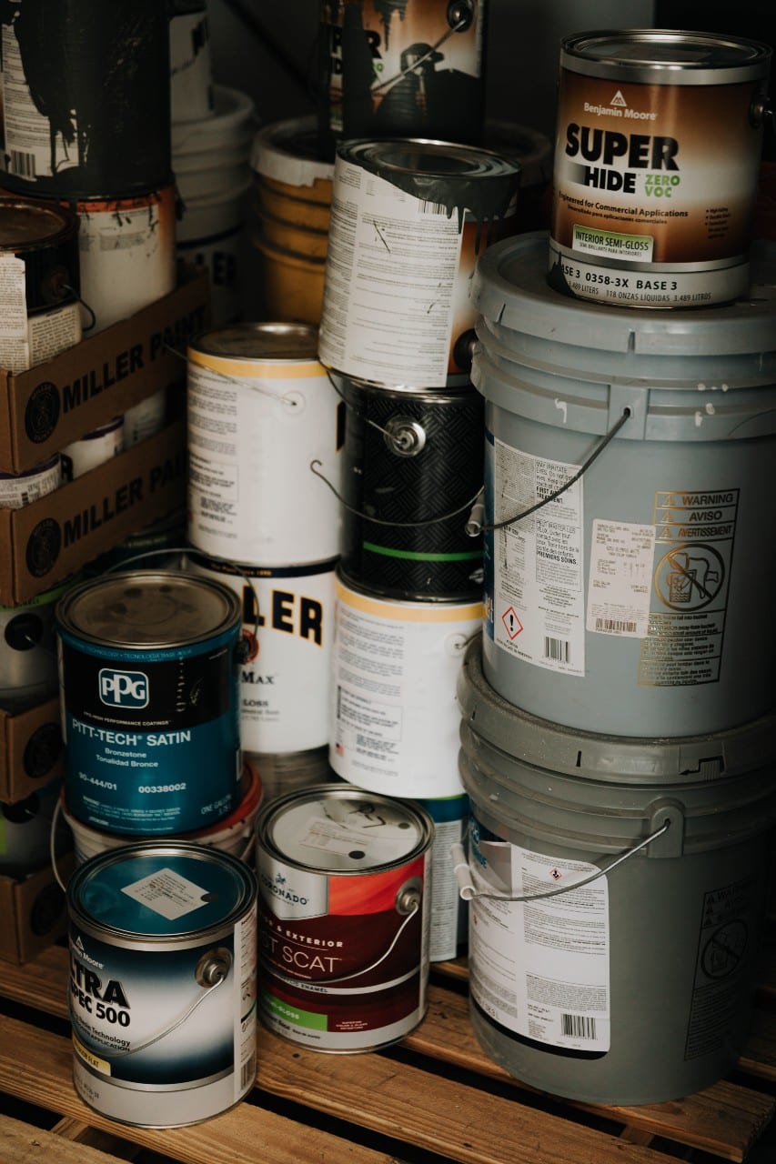 Kind of Paints Professional Commercial Painters Use