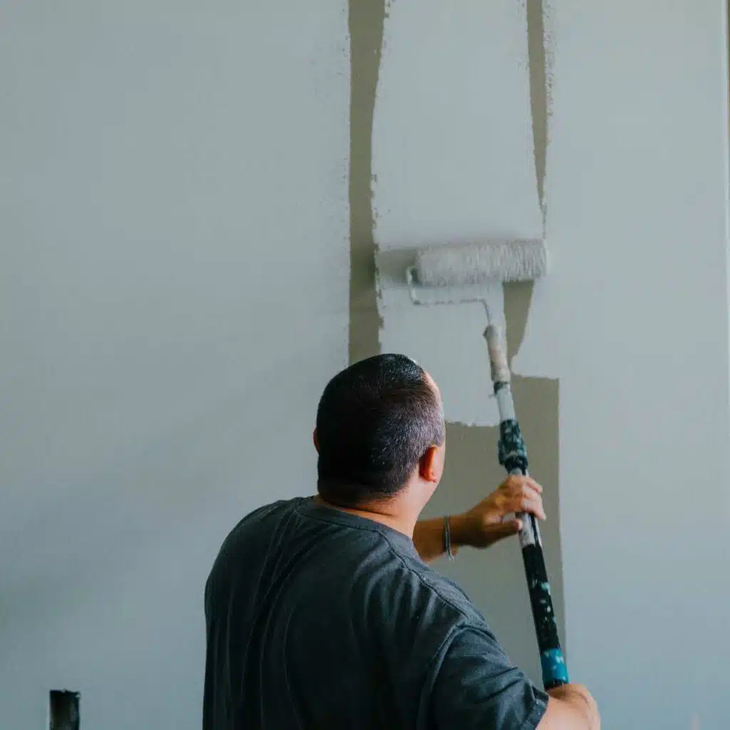 Apply paint in ‘W’ or ‘M’ patterns Paintmaster Services